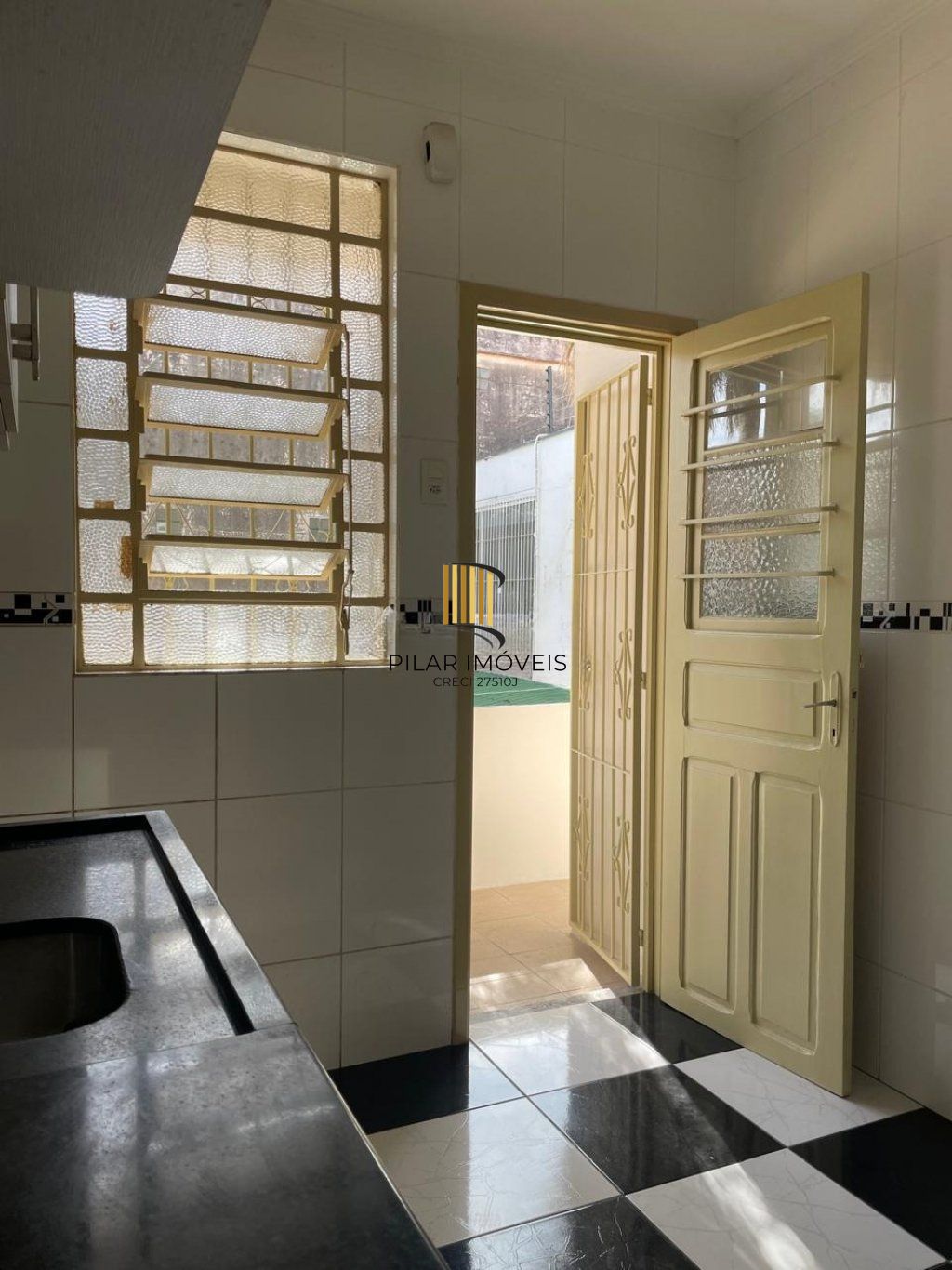 Apartamento com 2 dormitórios no Bairro Santa Cecília