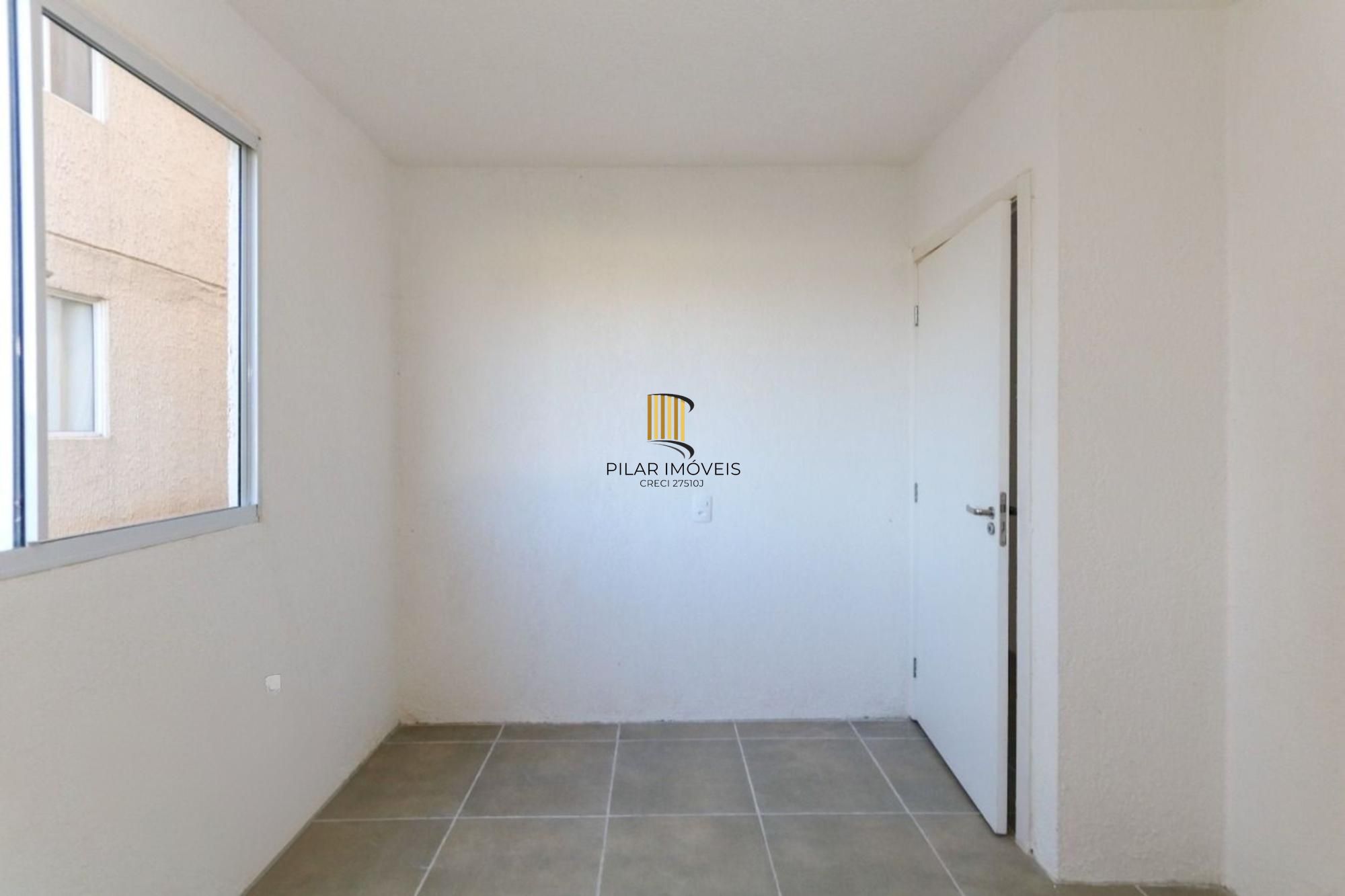 Apartamento com 1 dormitório e com 1 vaga de garagem em Canoas.