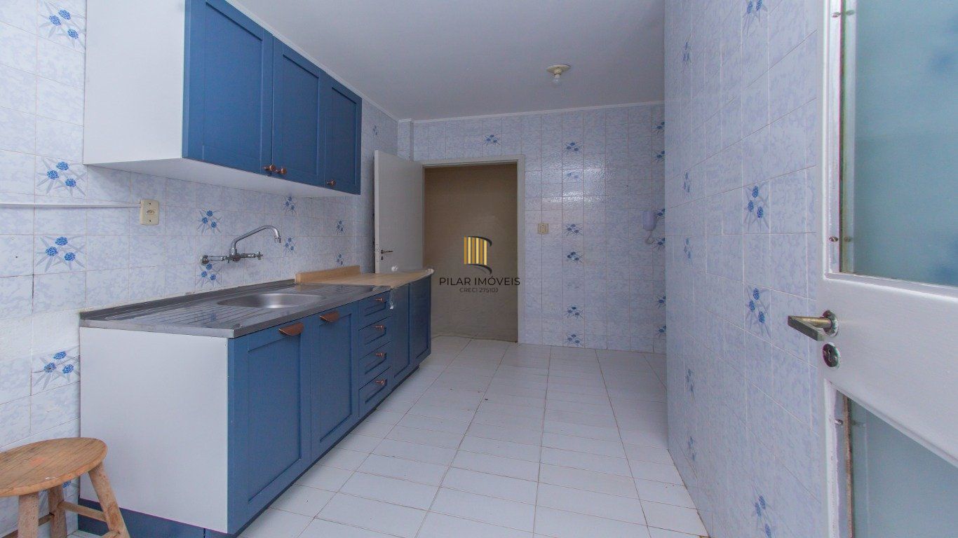 Apartamento à venda com 2 dormitórios 81 m² no Bairro Petrópolis