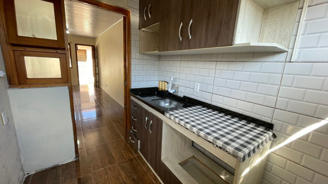 Casa em condomínio com 2 quartos e 2 vagas a venda bairro Olaria em Canoas