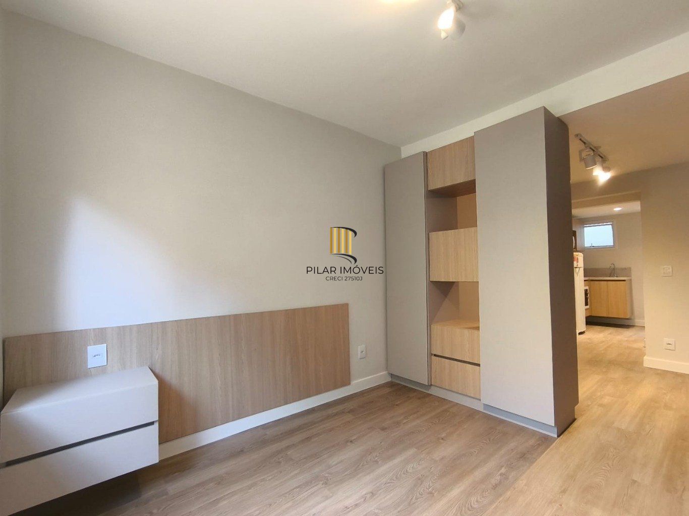 Apartamento de 1 dormitório térreo semi mobiliado  bairro Petrópolis