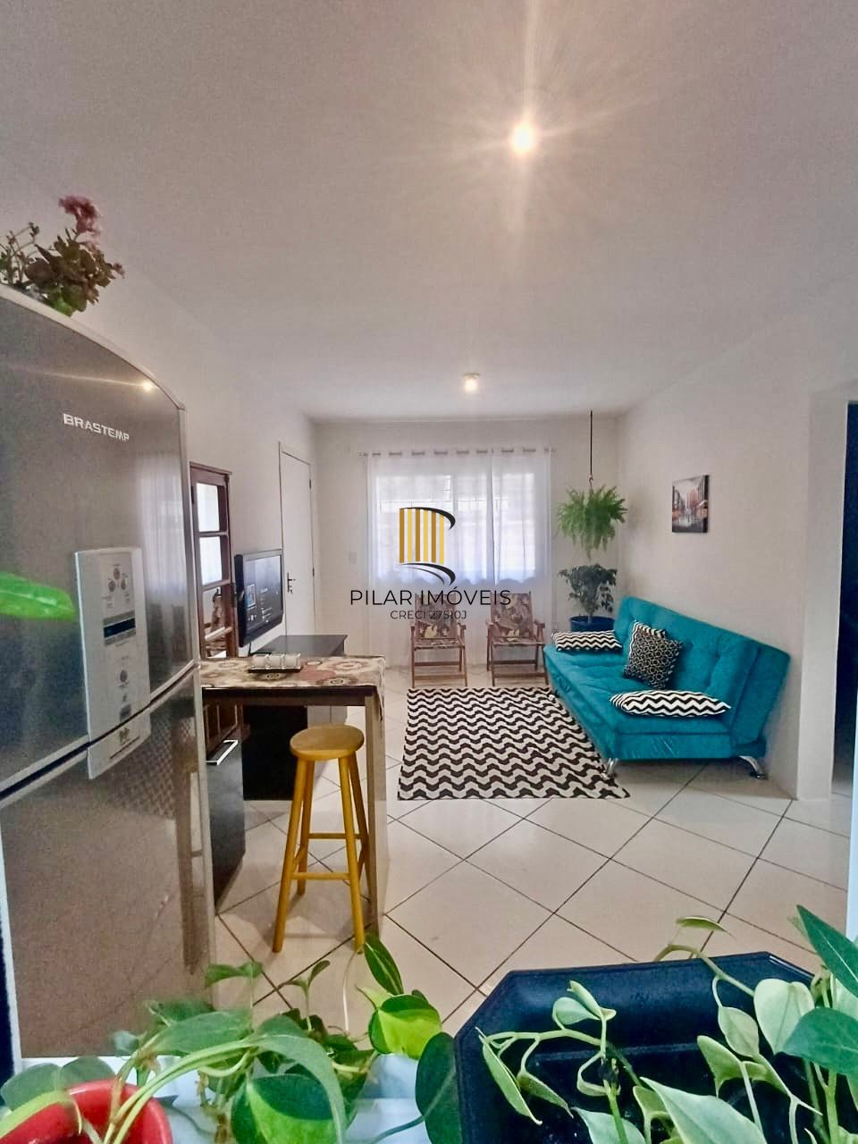 Apartamento de 2 quartos no andar térreo semi mobiliado em Gravataí