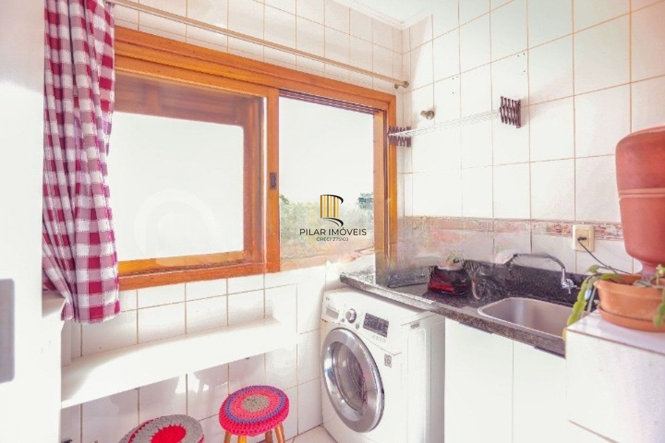 Cobertura com 3 quartos e 206m² à venda em São Sebastião, Porto Alegre.