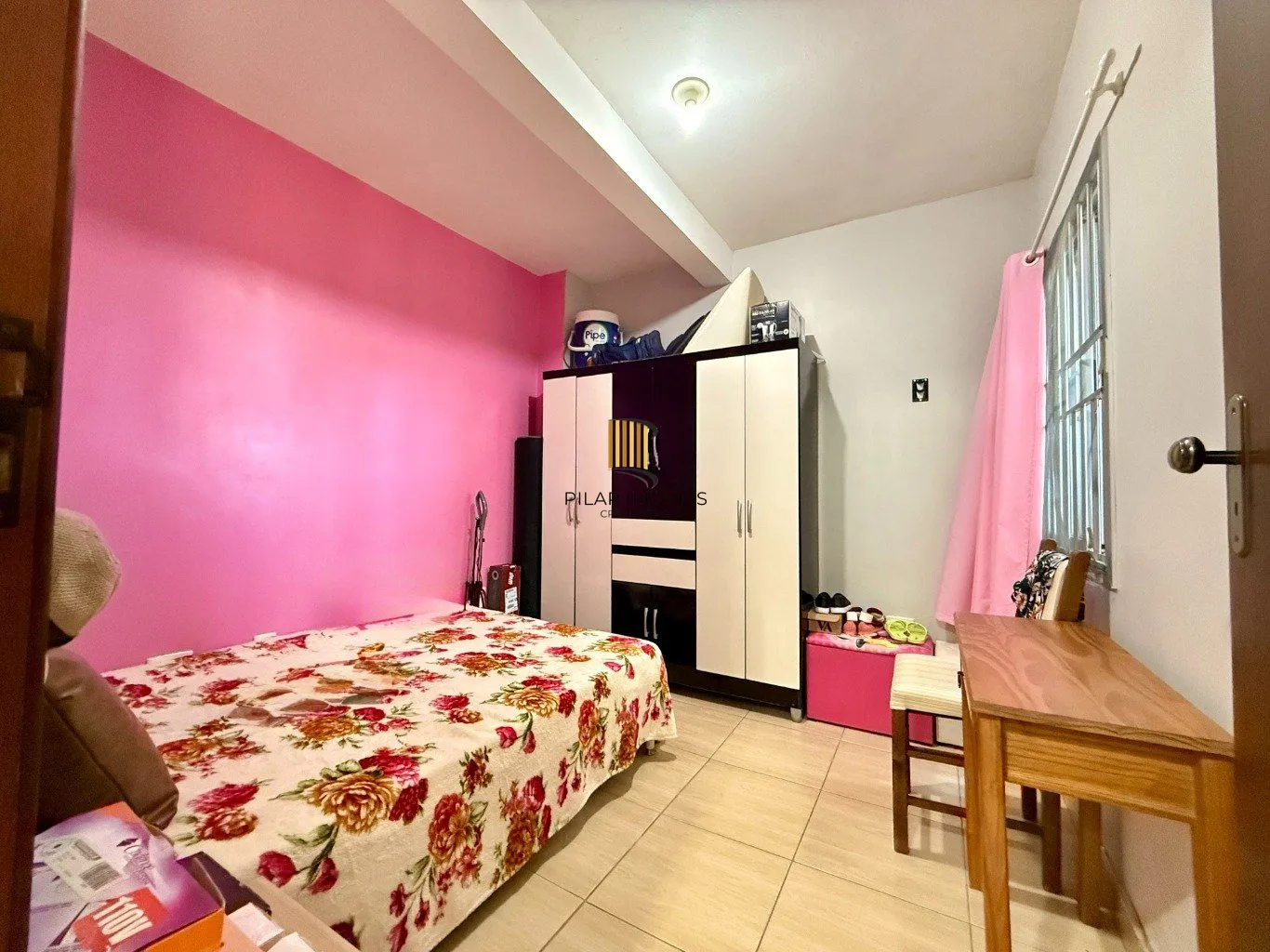 Casa de 4 dormitórios e 3 vagas de garagem em Canoas.