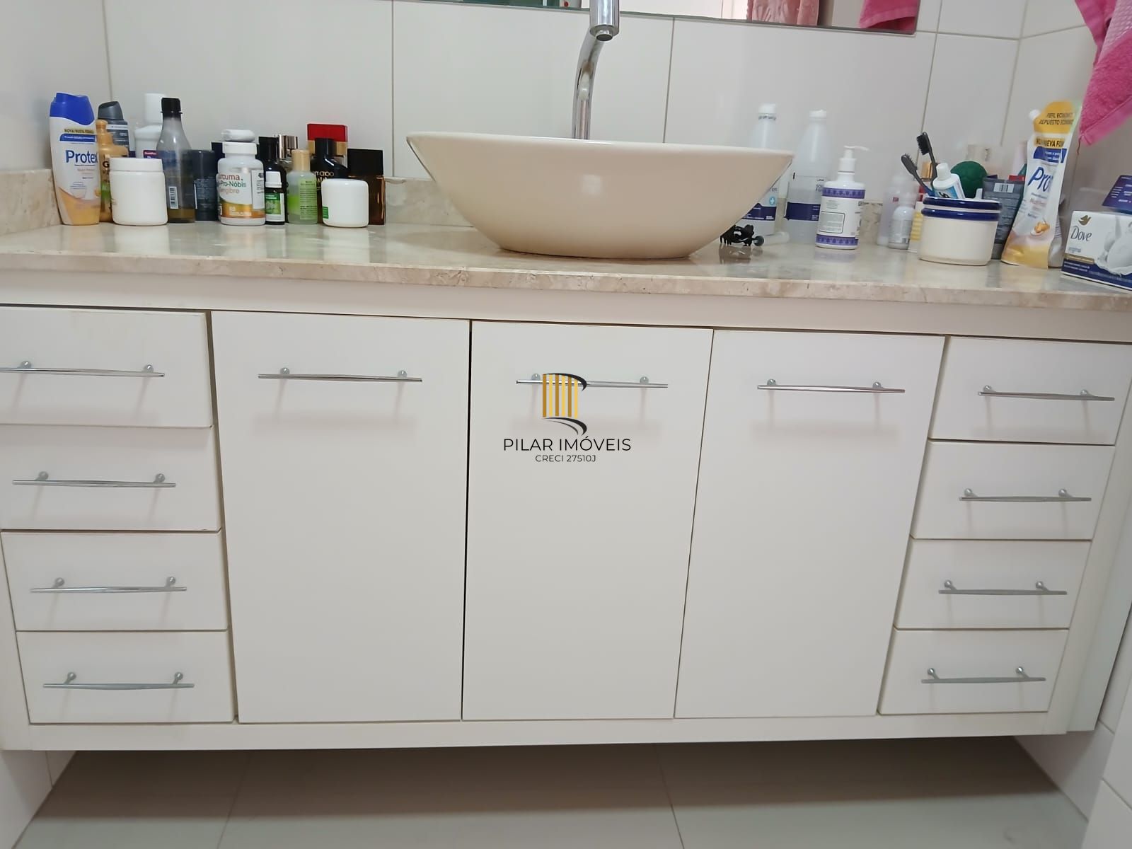 Apartamento com 3 quartos(1 suíte) e 1 vaga de garagem no Bairro Jardim Lindóia