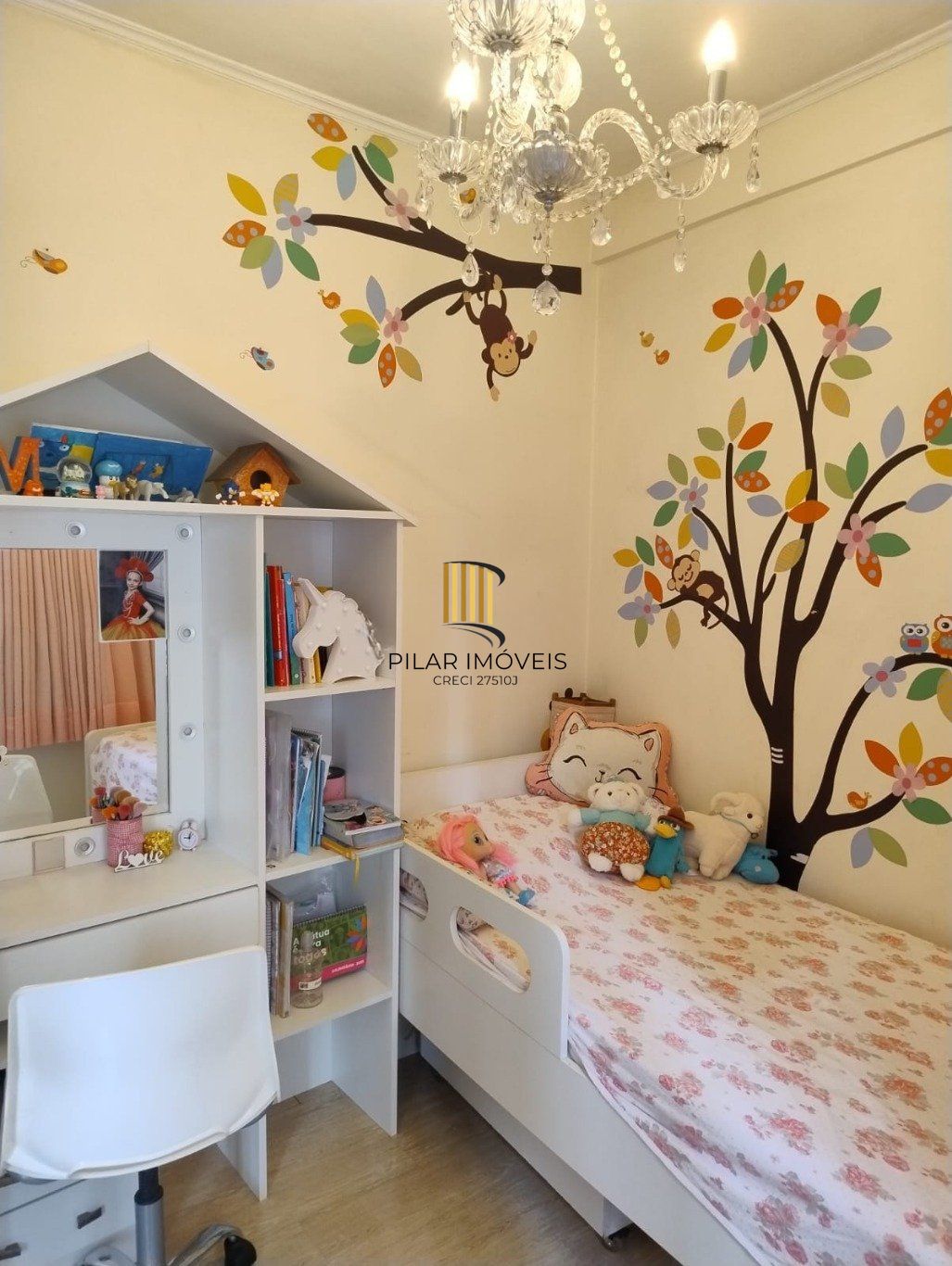 Apartamento 3 quartos com suíte e pátio com 2 vagas no Bairro Passo da Areia