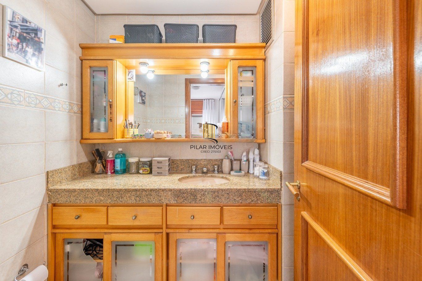 Cobertura de 3 quartos,suíte,elevador,2 vagas no bairro Mont Serrat