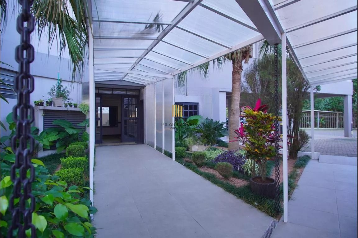 Apartamento 1 dormitório com elevador e vaga no Rubem Berta