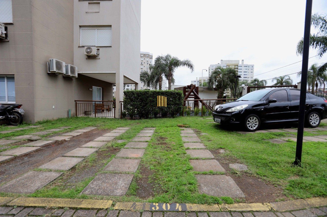 Apartamento 2 Dormitórios com Elevador e 2 Vagas à Venda no Jardim Carvalho