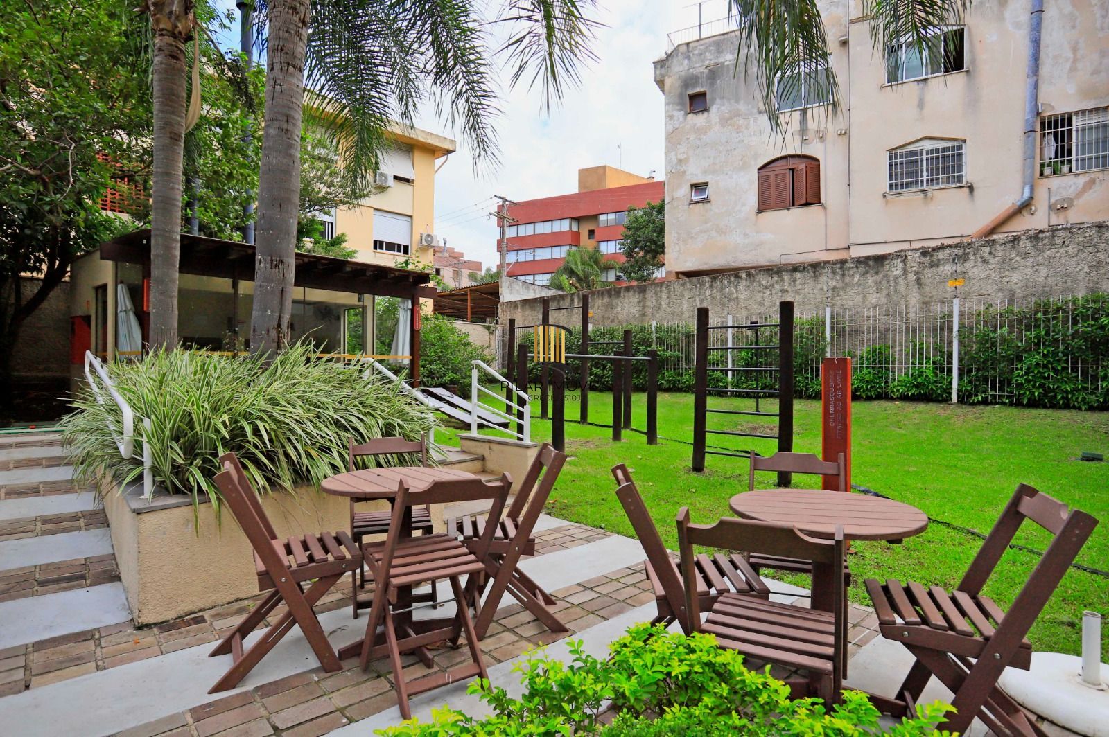 Apartamento de 3 dormitórios no bairro Jardim Lindóia