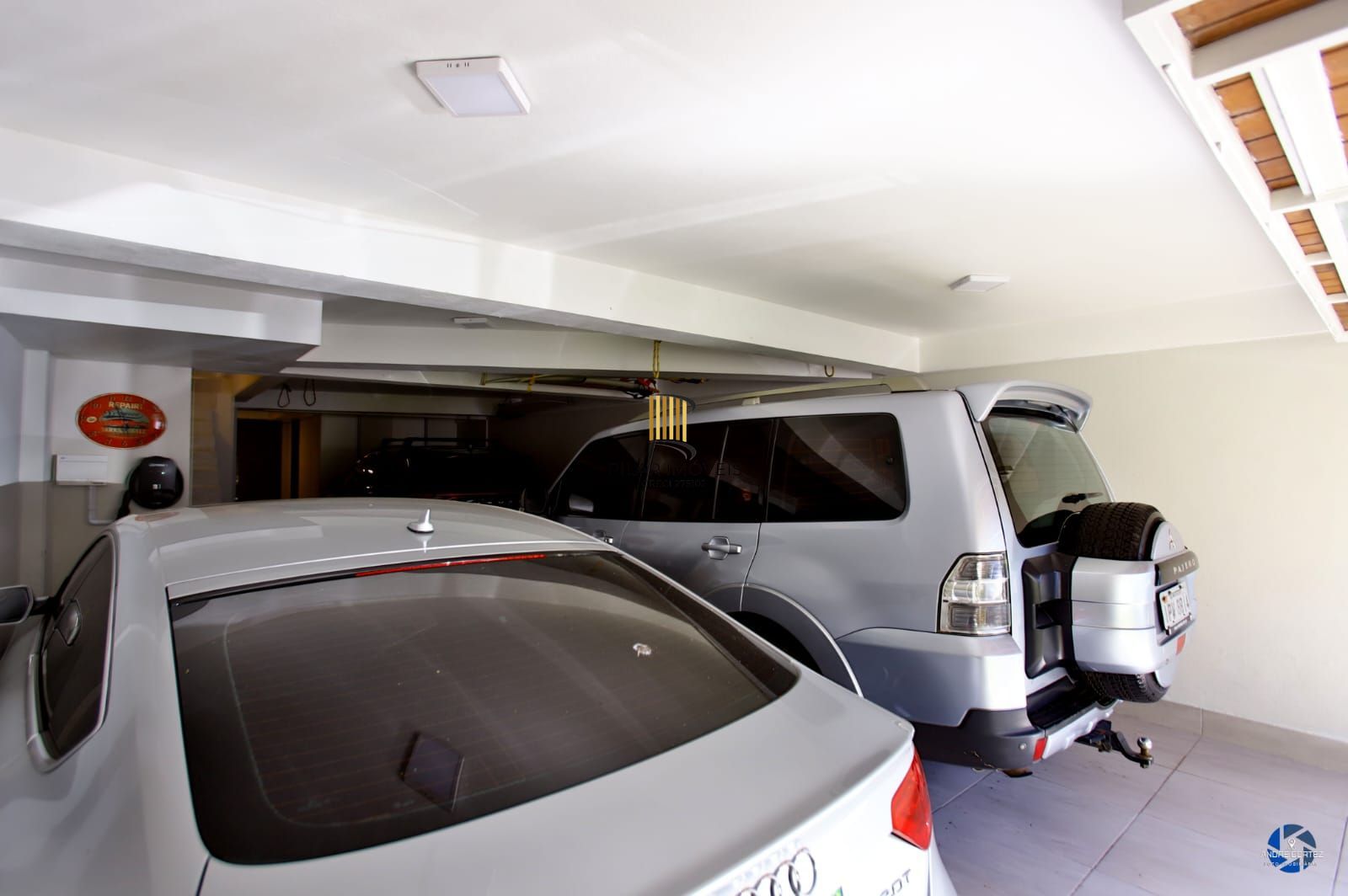 Casa com 4 dormitórios no Bairro Chácara das Pedras