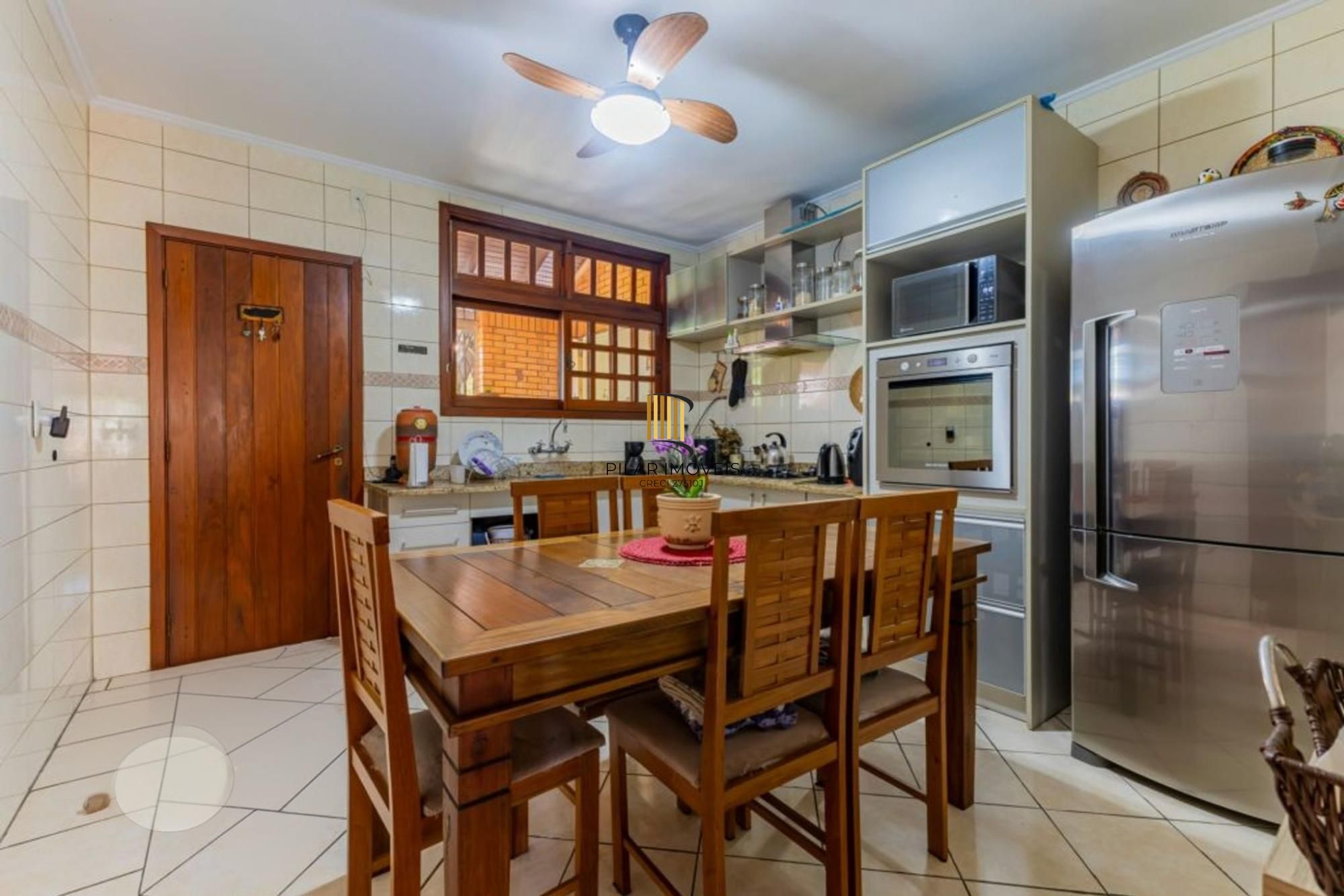 Casa com 1.640,00m², 3 dormitórios, 4 vagas à venda Rua Marista.