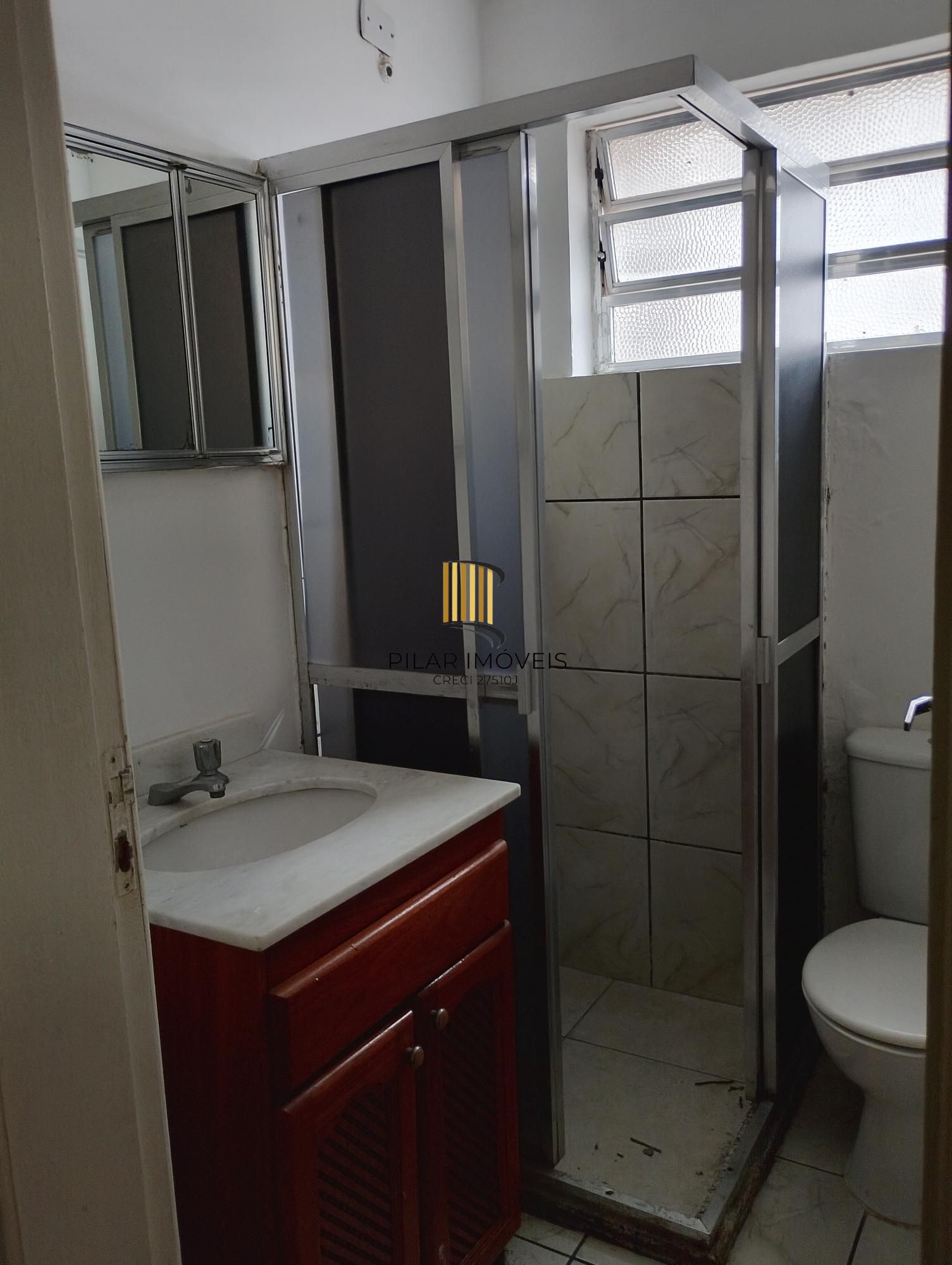 Apartamento à venda com 2 Dormitórios vaga no bairro Petropolis