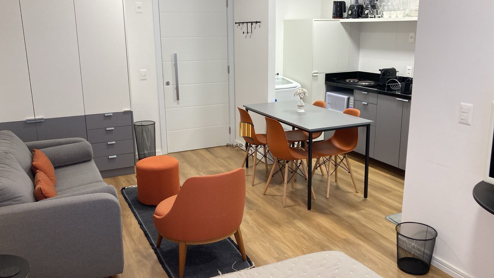 Apartamento térreo garden com 1 dormitório, 1 suíte, 1 vaga de garagem