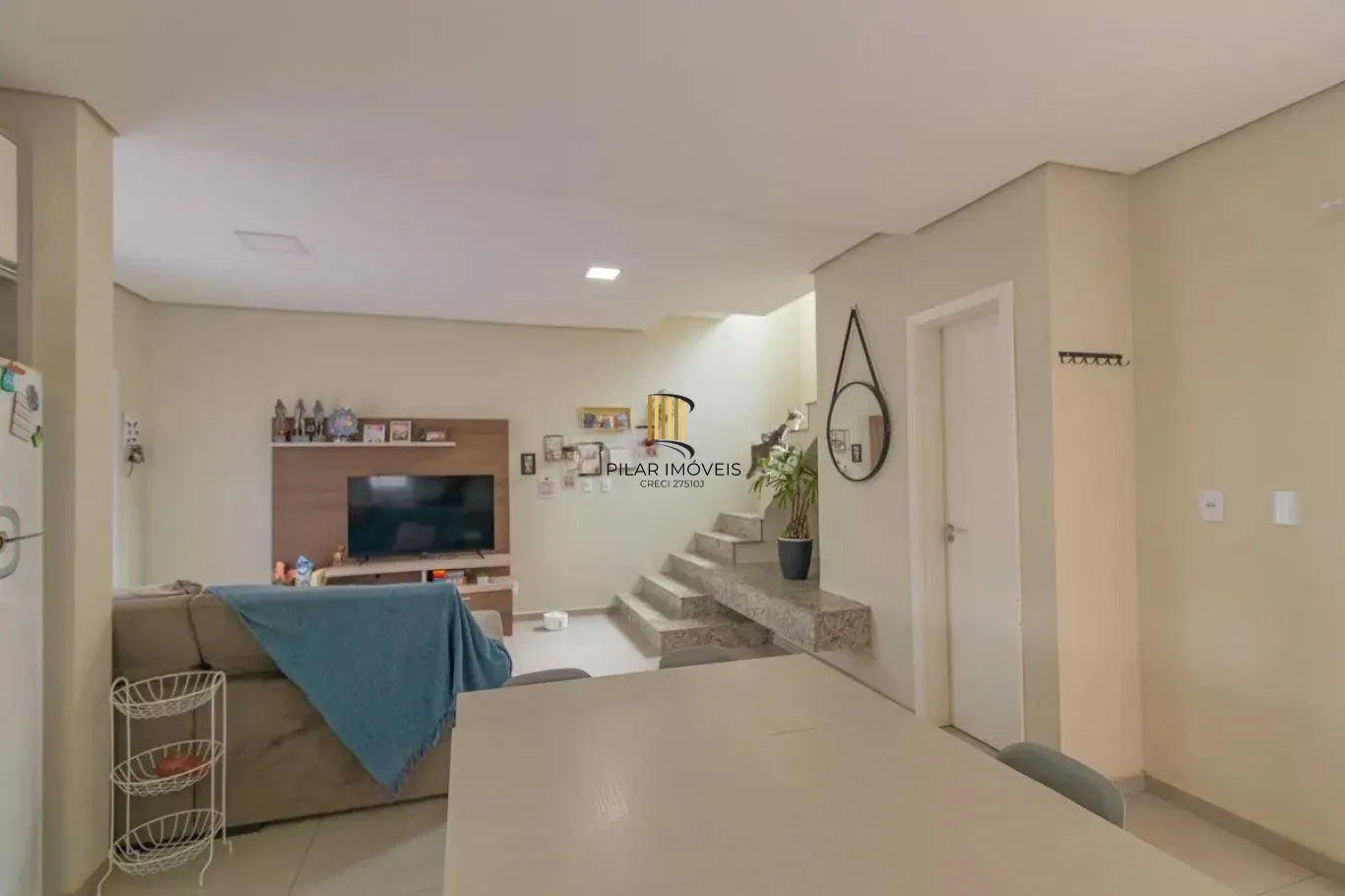 Casa de 3 dormitórios e 3 vagas de garagem em Canoas.