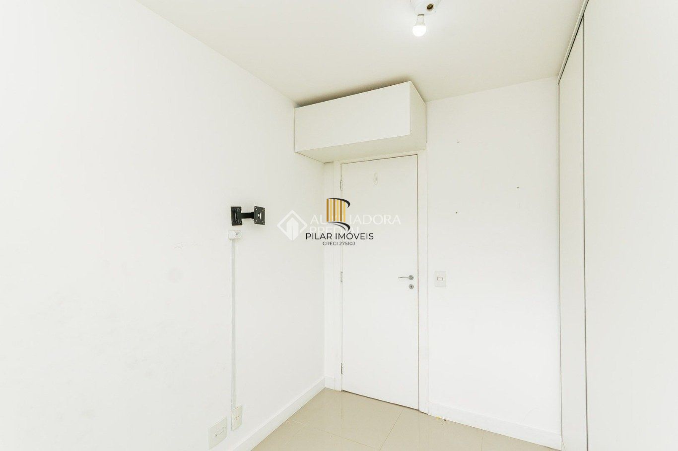 Apartamento 2 Dormitórios 57m² no bairro Morro Santana