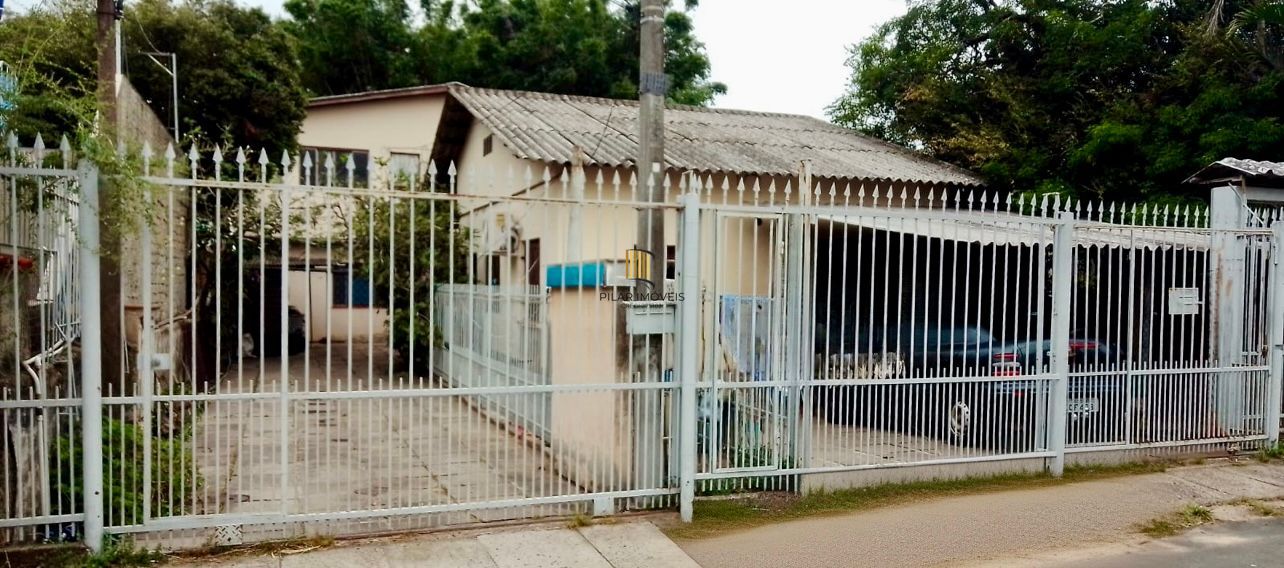 Casas com 3 quartos 230m² à venda no Jardim Planalto Porto Alegre