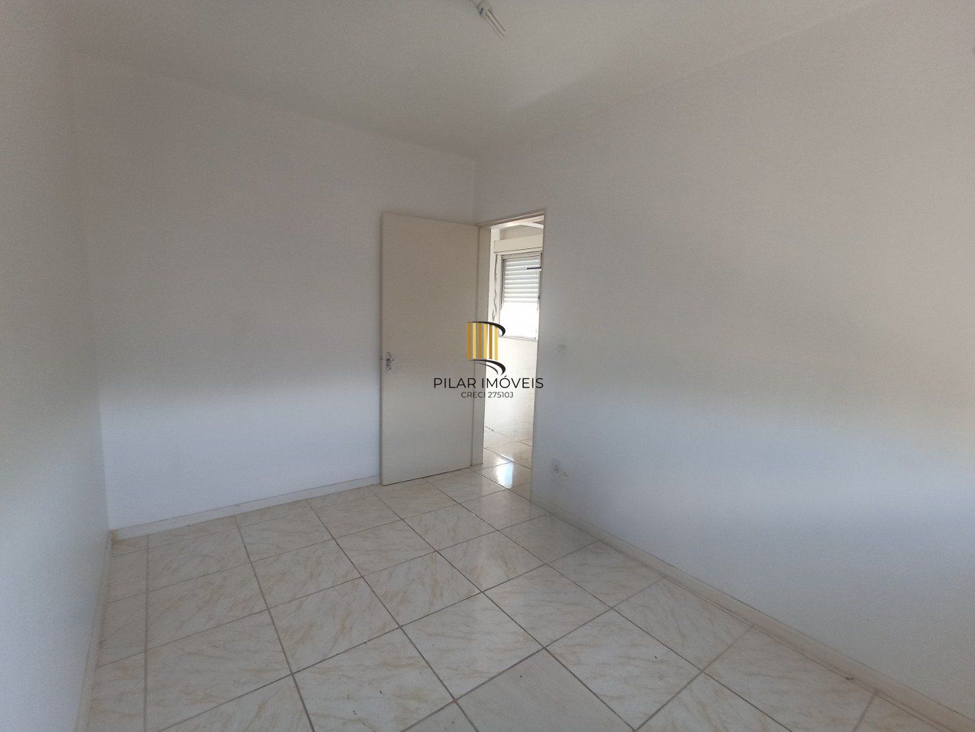 Apartamento com 2 dormitórios, 1vaga de garagem e elevador no centro de Canoas.