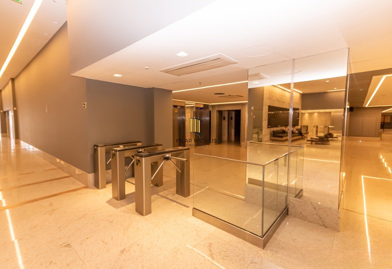 Apartamento com 1  Dormitório com piscina e Elevador no Centro de Canoas.