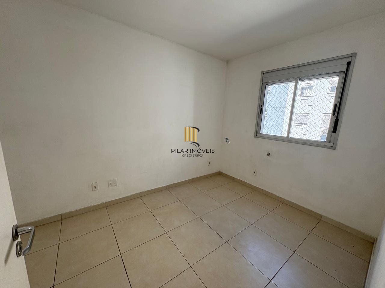 Apartamento com 2 quartos, vaga, elevador e piscina  no bairro Passo das Pedras