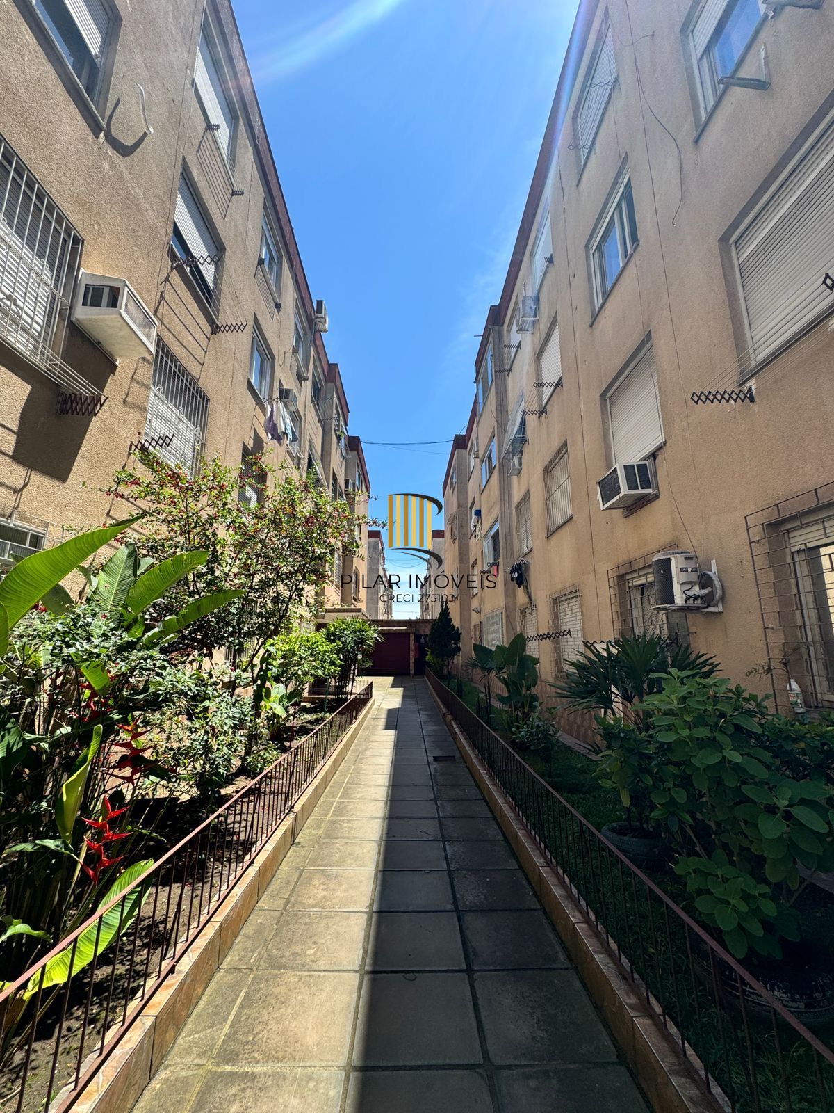 Apartamento 1 dormitório Semi mobiliado Bairro Jardim Leopoldina Porto Alegre