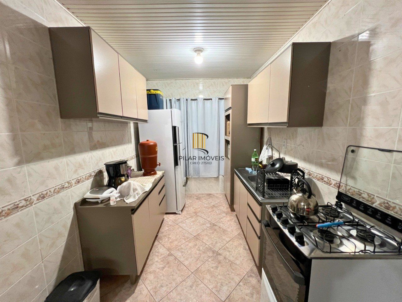 Casa de 3 dormitórios e 2 vagas de garagem em Canoas.