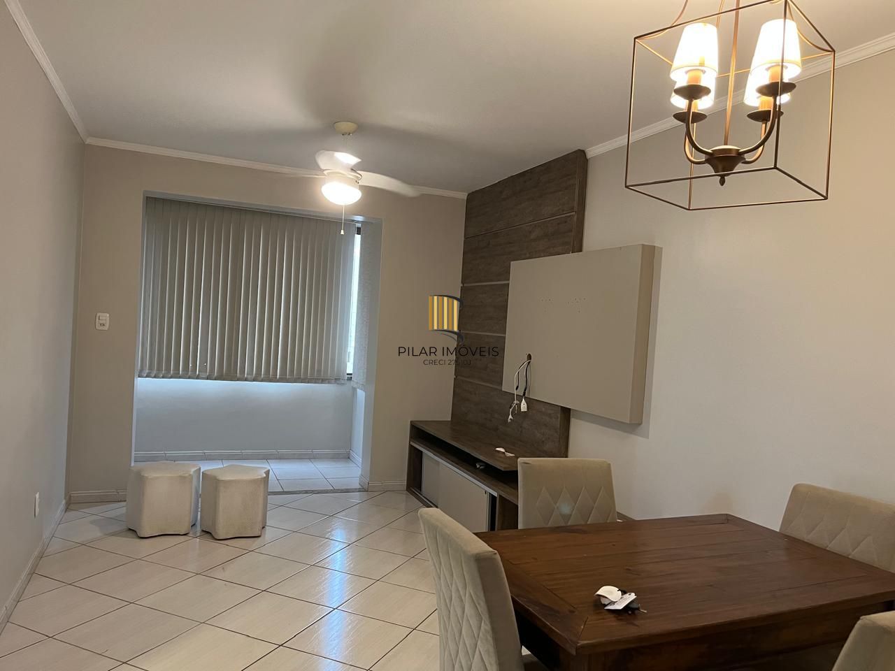 Apartamento de 2 dormitórios e 1 vaga à venda em Canoas