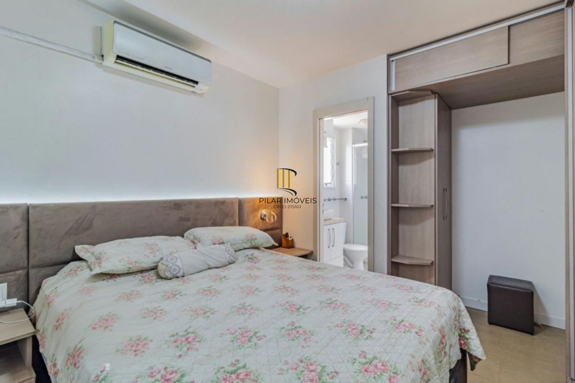 Apartamento de 3 quartos, suíte, elevador e 2 vagas no bairro Vila Ipiranga