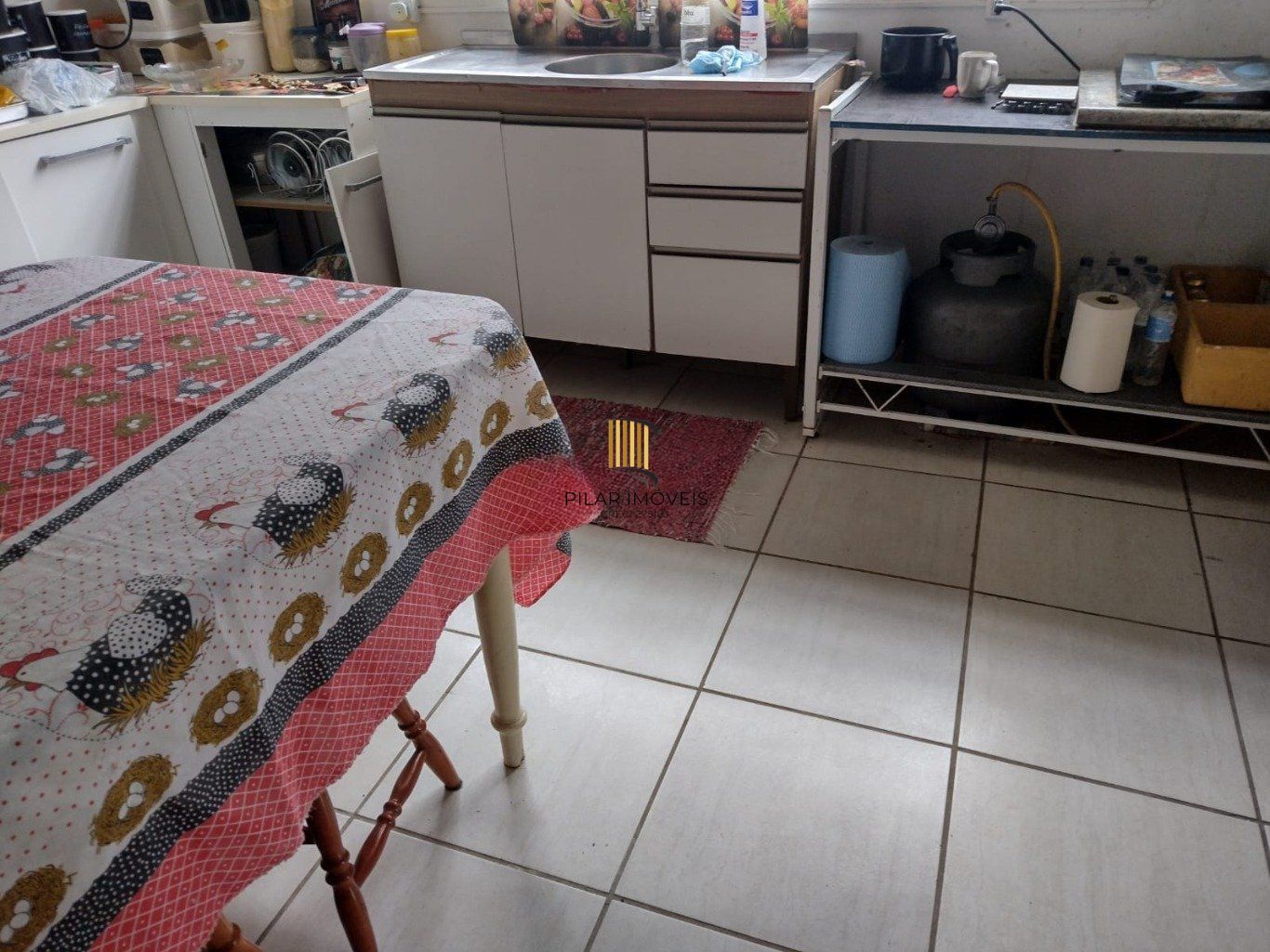 Casa com 3 quartos, 1 vaga de garagem e patio no bairro Jardim Itu