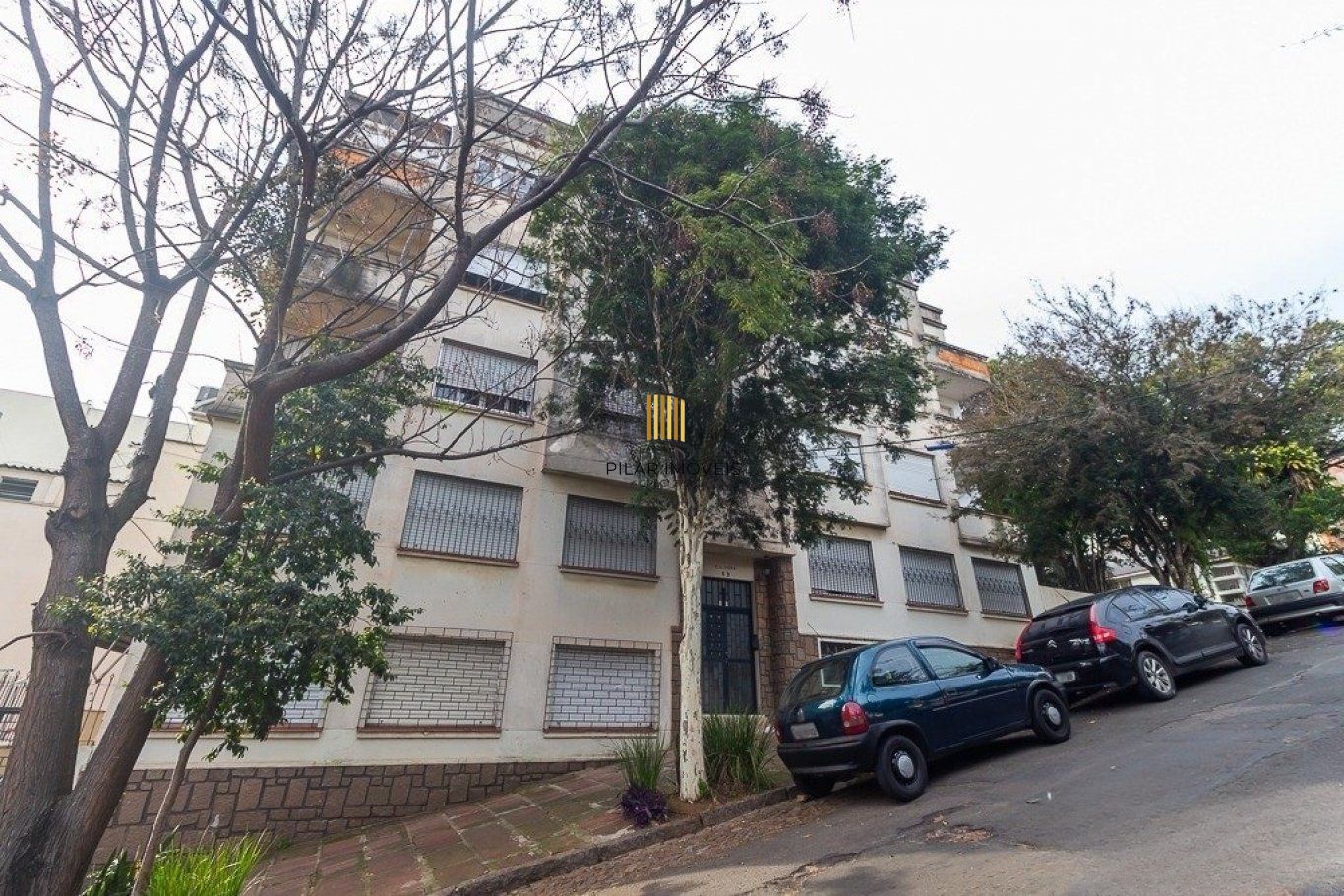 Apartamento à venda com 3 Dormitorios 80 m² no Bairro Petropolis