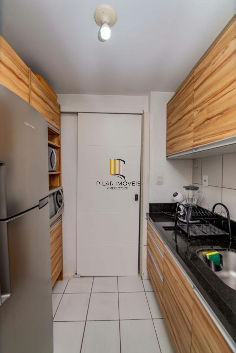 Apartamento semi mobiliado de 3 quartos, elevador, 1 vaga no bairro Cavalhada