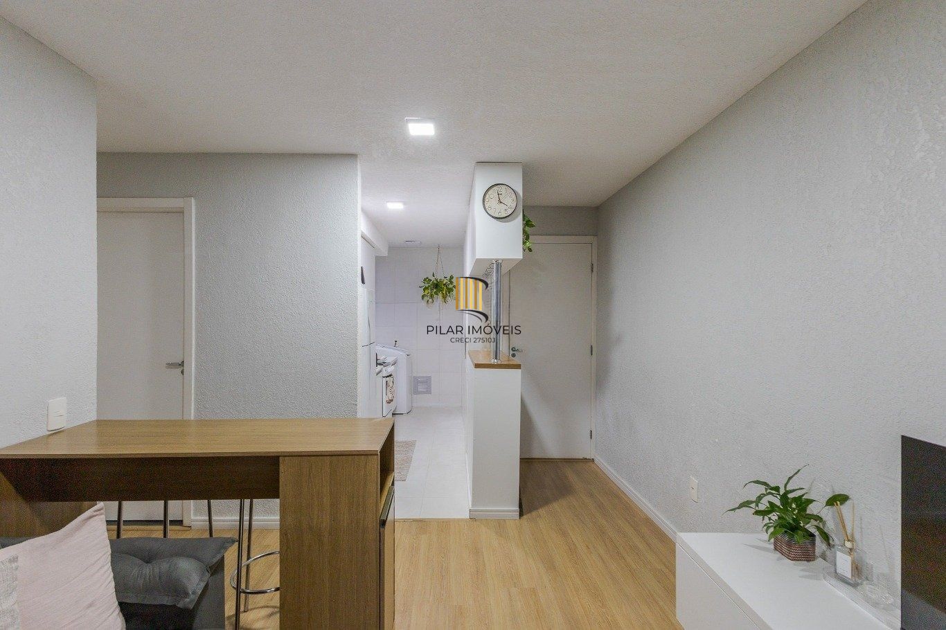 Apartamento de 2 quartos e 1 vaga de garagem em Canoas.