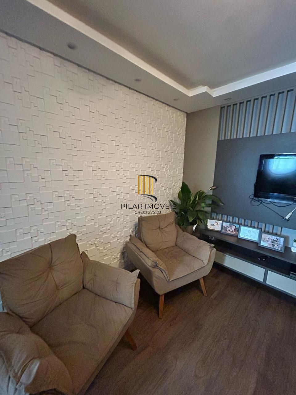 Casa com 3 dormitórios em Cachoeirinha