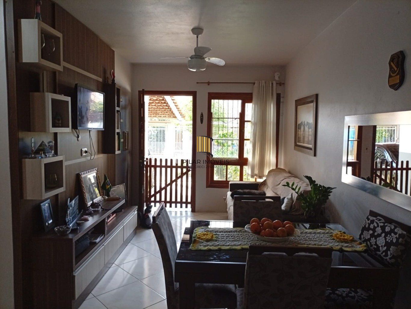 Casa com 2 dormitorios com 1 vaga de garagem, no Bairro Olaria em Canoas