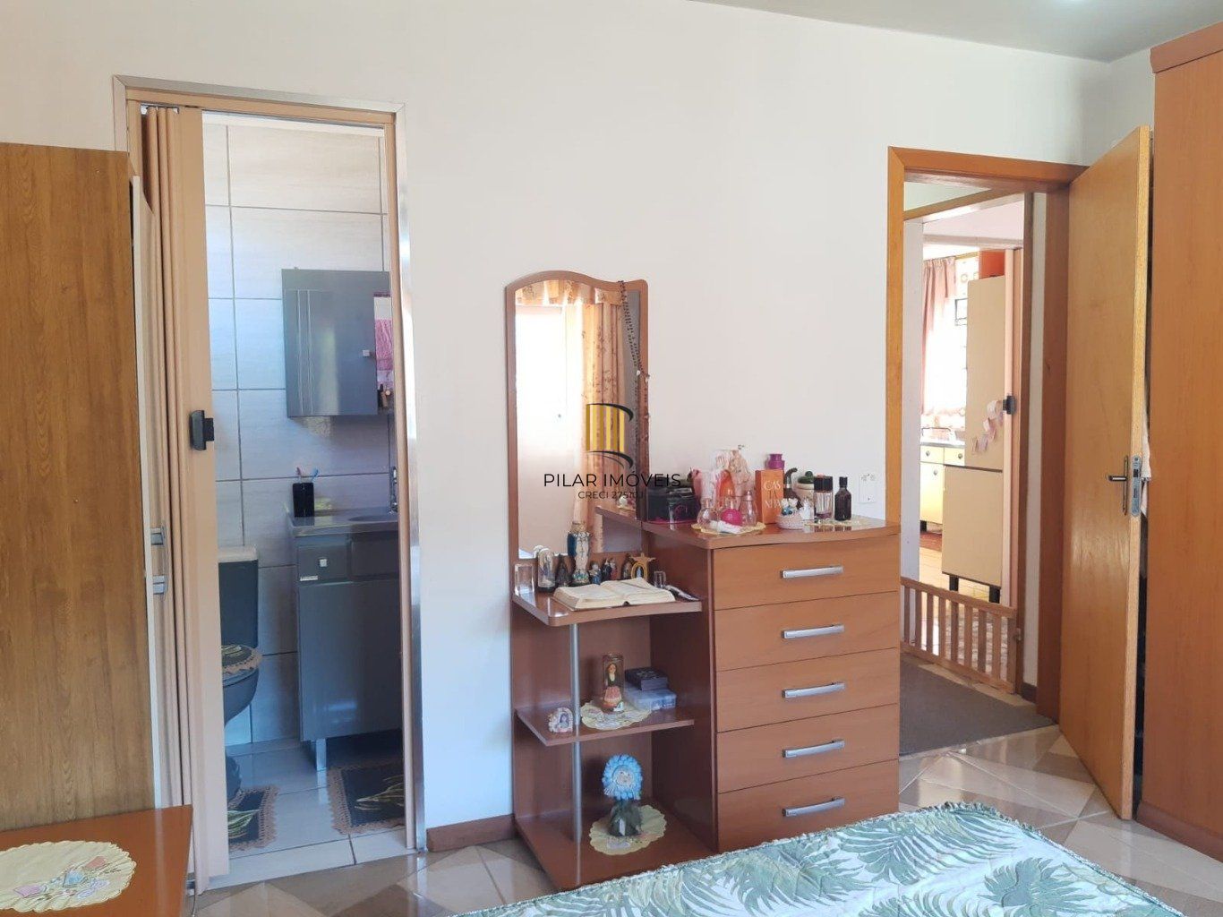 Casa com 3 quartos e 2 vagas de garagem coberta em Cachoerinha.