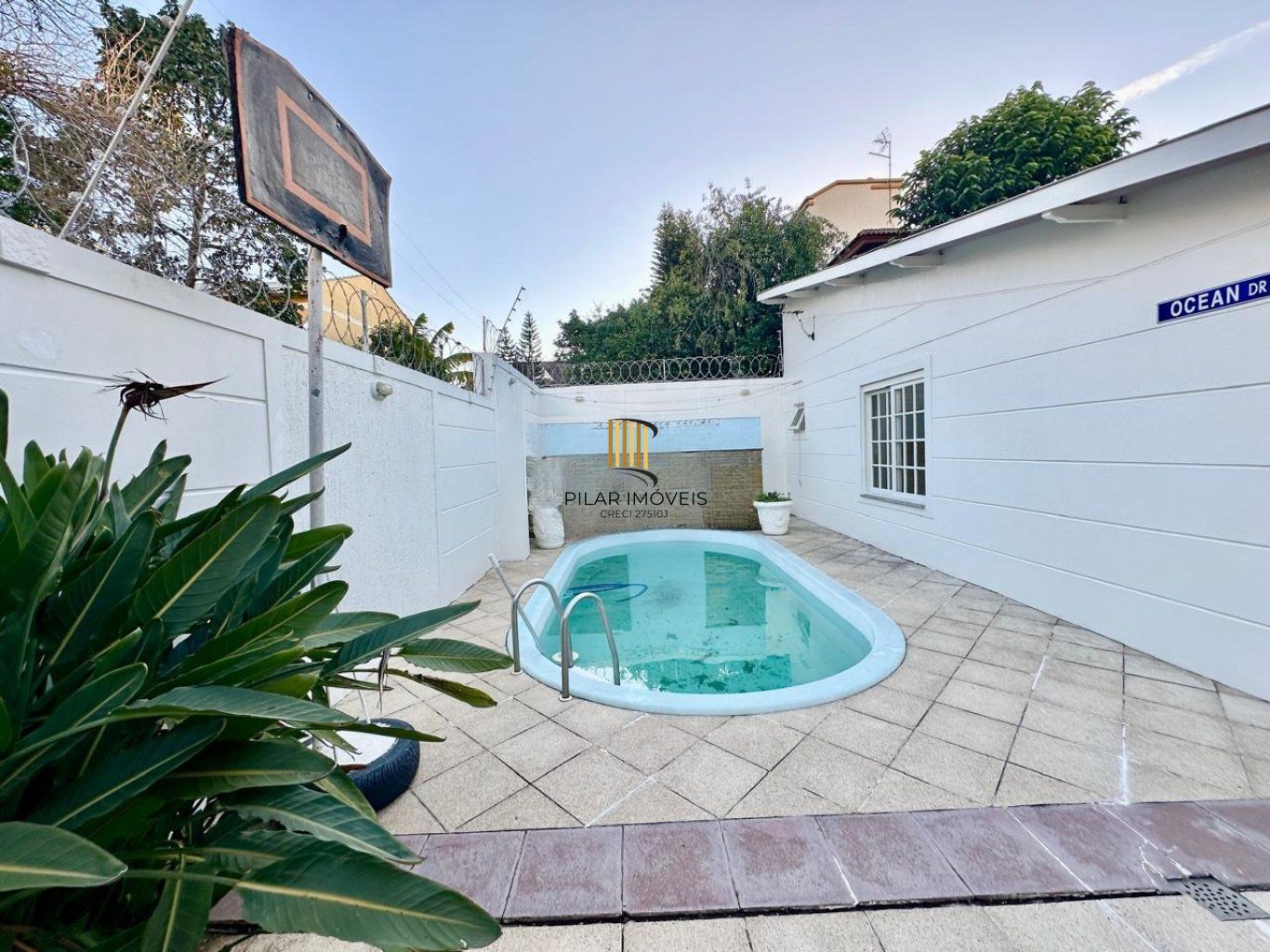 Casa de 3 dormitórios, 2 vagas de garagem em Canoas