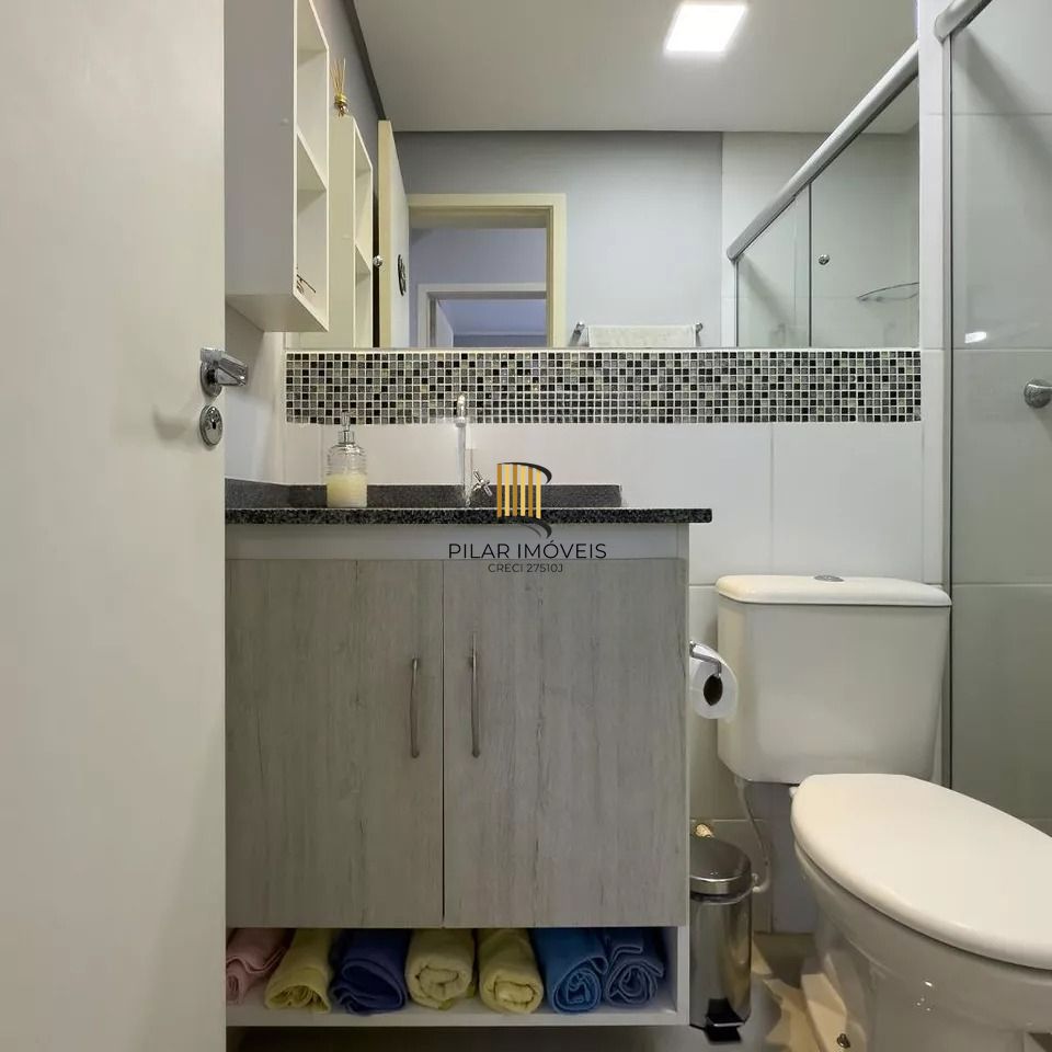 Apartamento com 2 quartos, vaga, elevador e piscina no bairro Nonoai