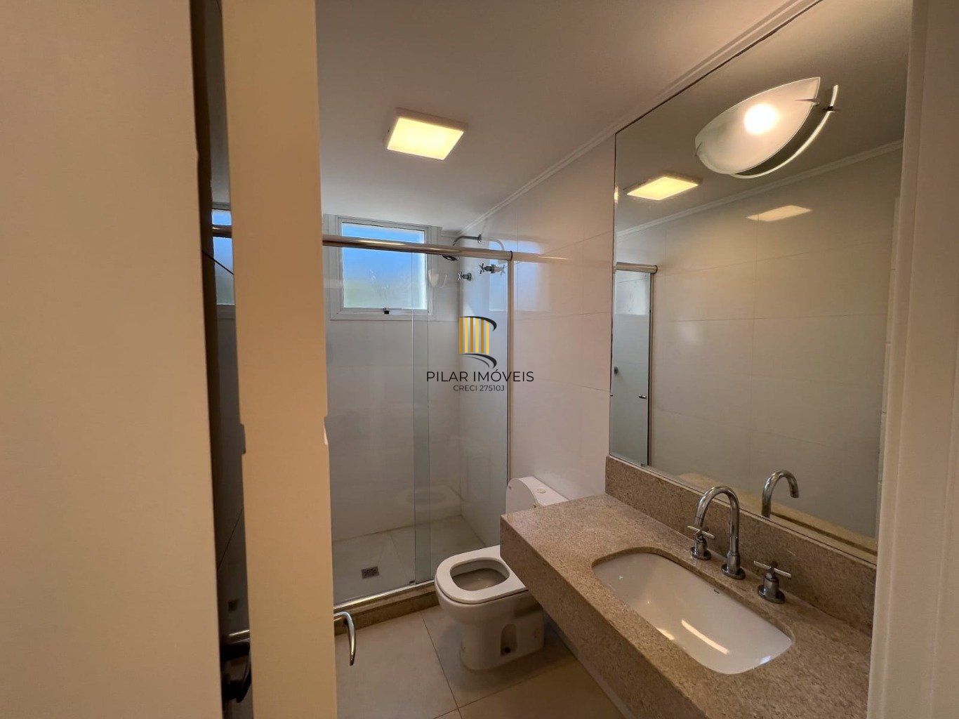 Casa semi mobiliada de 3 dormitórios bairro Cascata