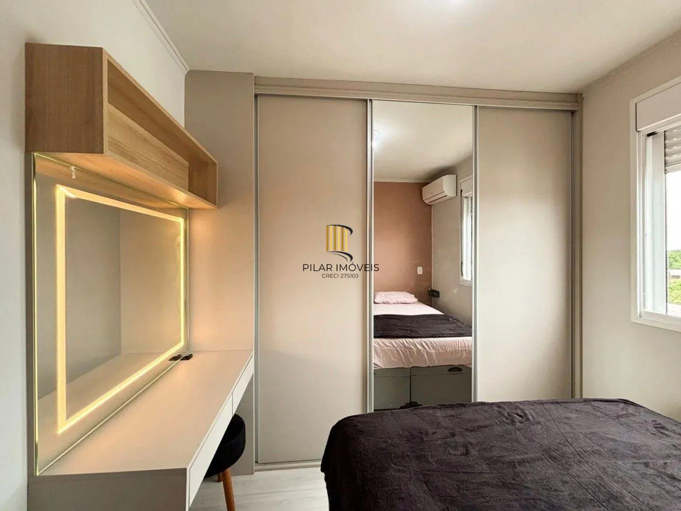 Apartamento de 2 dormitórios, elevador de 1 vaga de garagem em Canoas.