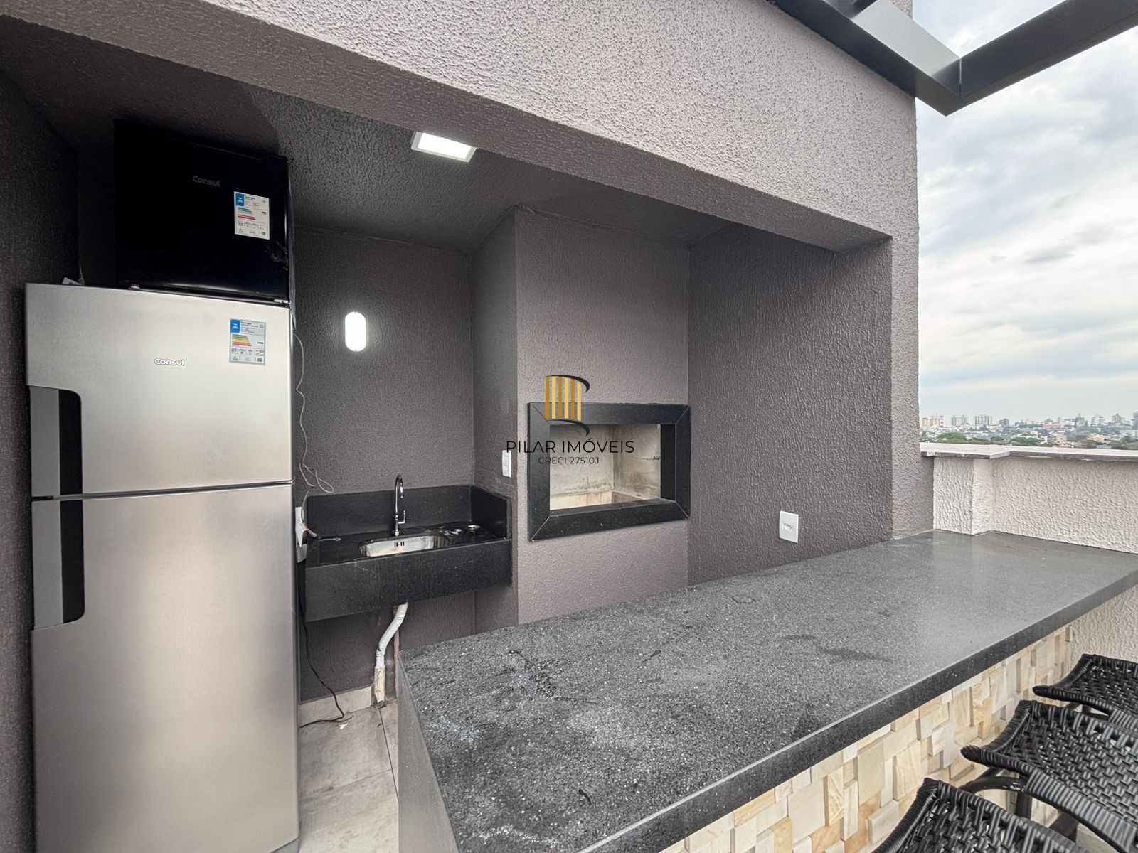 Apartamento de 2 quartos, suíte, elevador e 1vaga no bairro Jardim Sabará