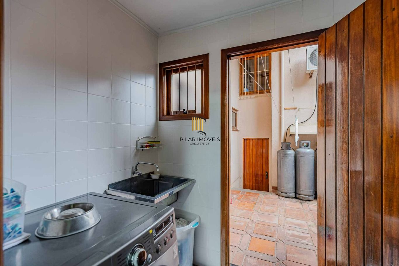 Casa com 3 quartos e 4 vagas no Bairro Vila Ipiranga