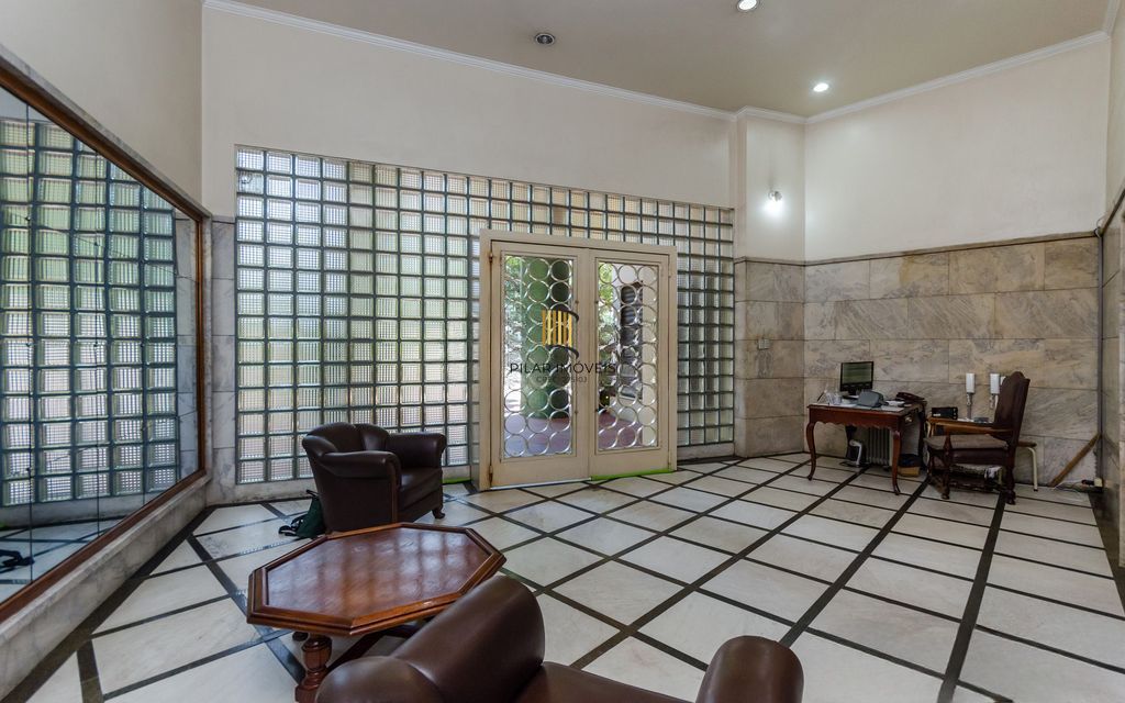Apartamento com 3 dormitórios no Bairro Independência