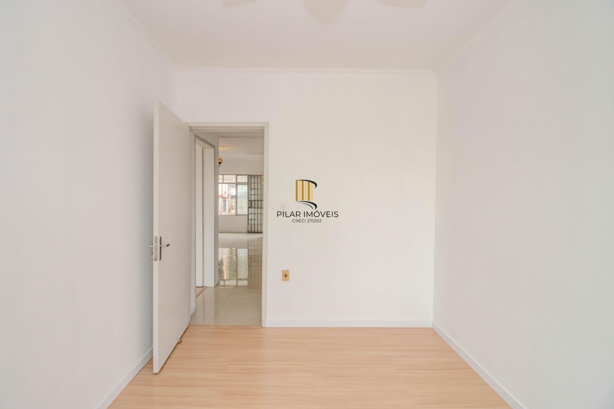 Casa com 3 dormitórios no Bairro Jardim Floresta