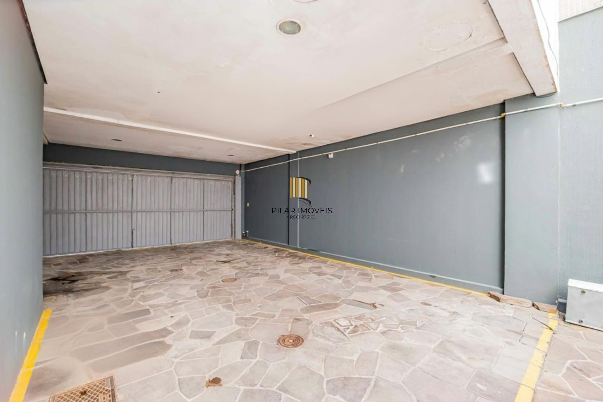 Apartamento garden com 2 quartos e 110m² à venda em Mont'serrat,