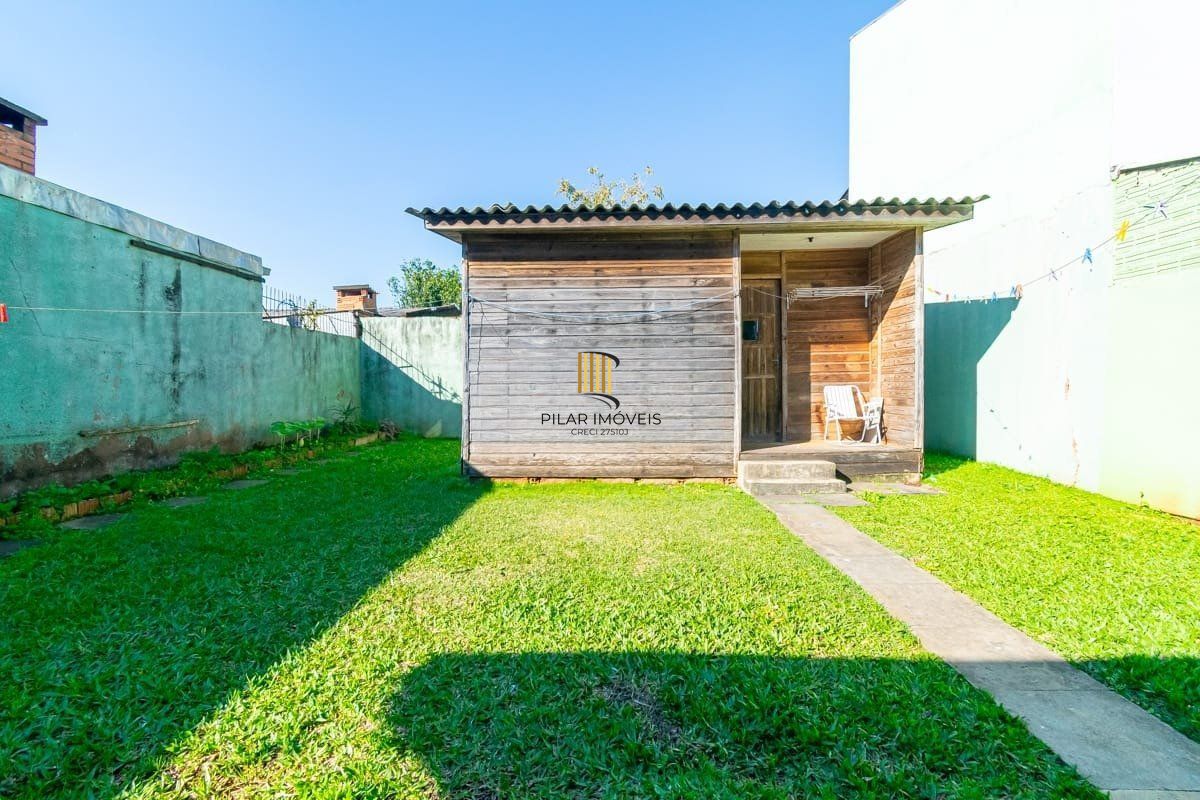 Casa de 2 dormitórios e 1 vagada de garagem em Cachoeirinha.