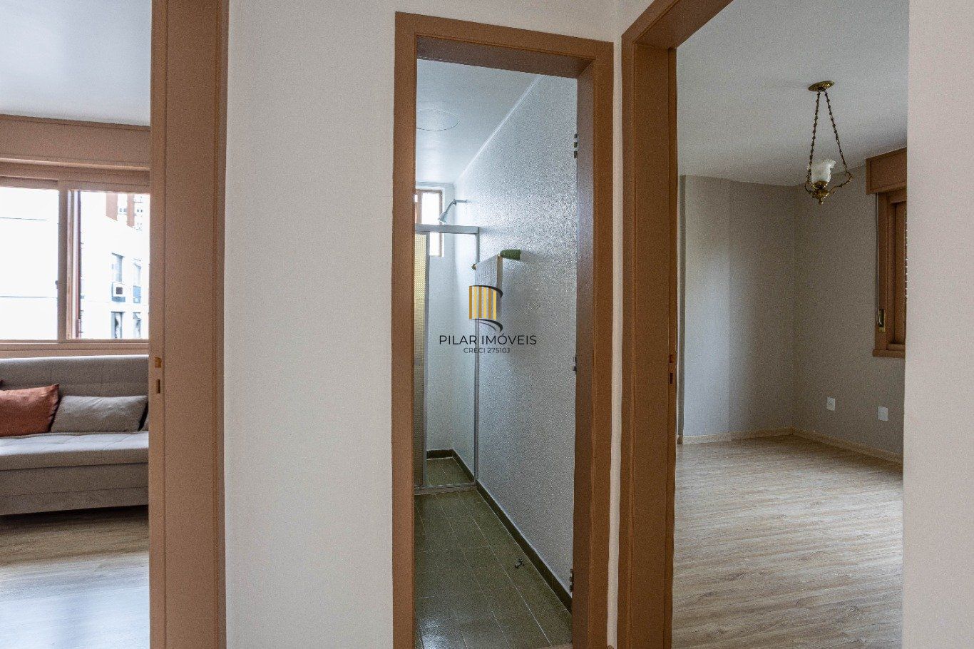 Apartamento de 72 metros privativos com 2 dormitórios no bairro Petrópolis