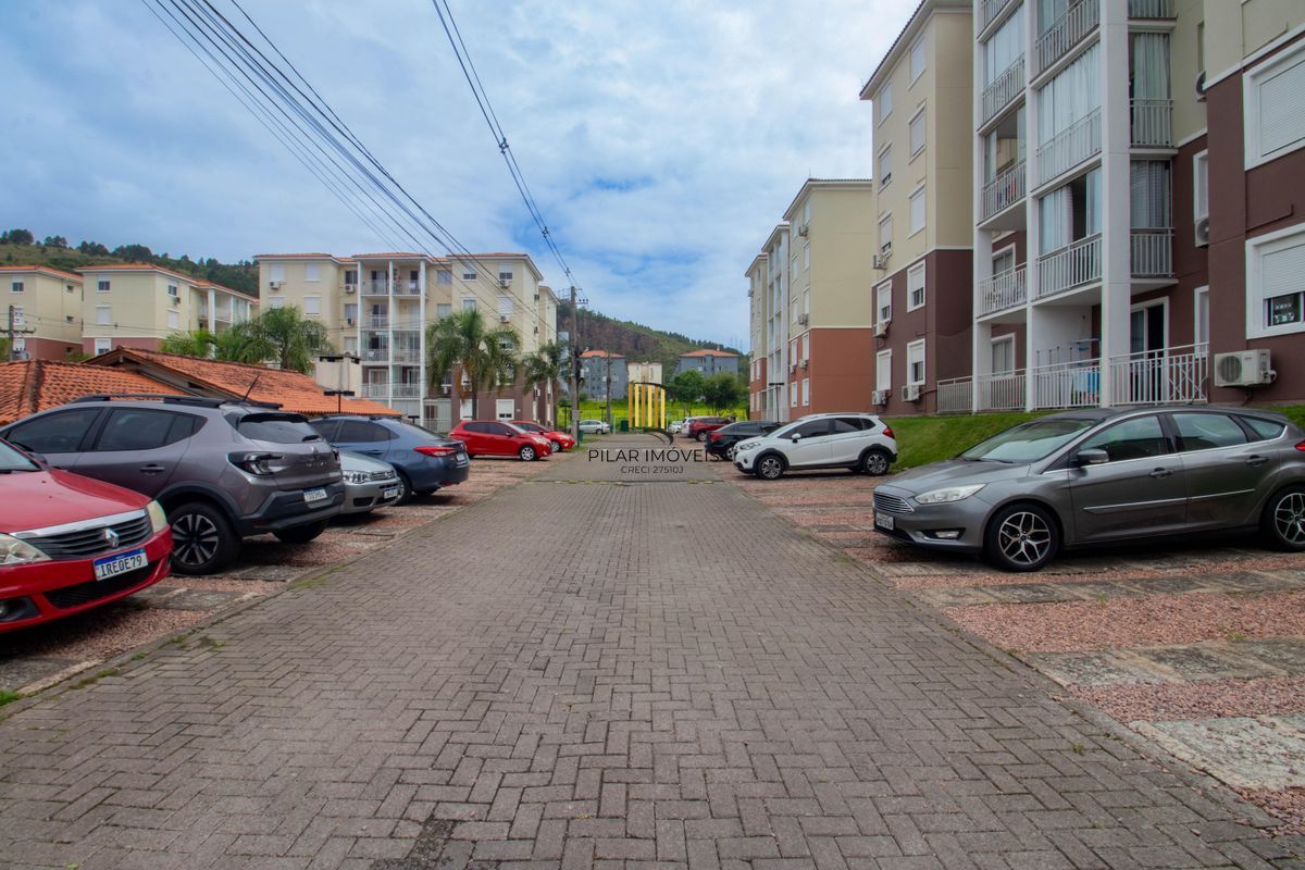 Apartamento com 67m², 3 dormitórios com vaga de garagem no bairro Morro Santana