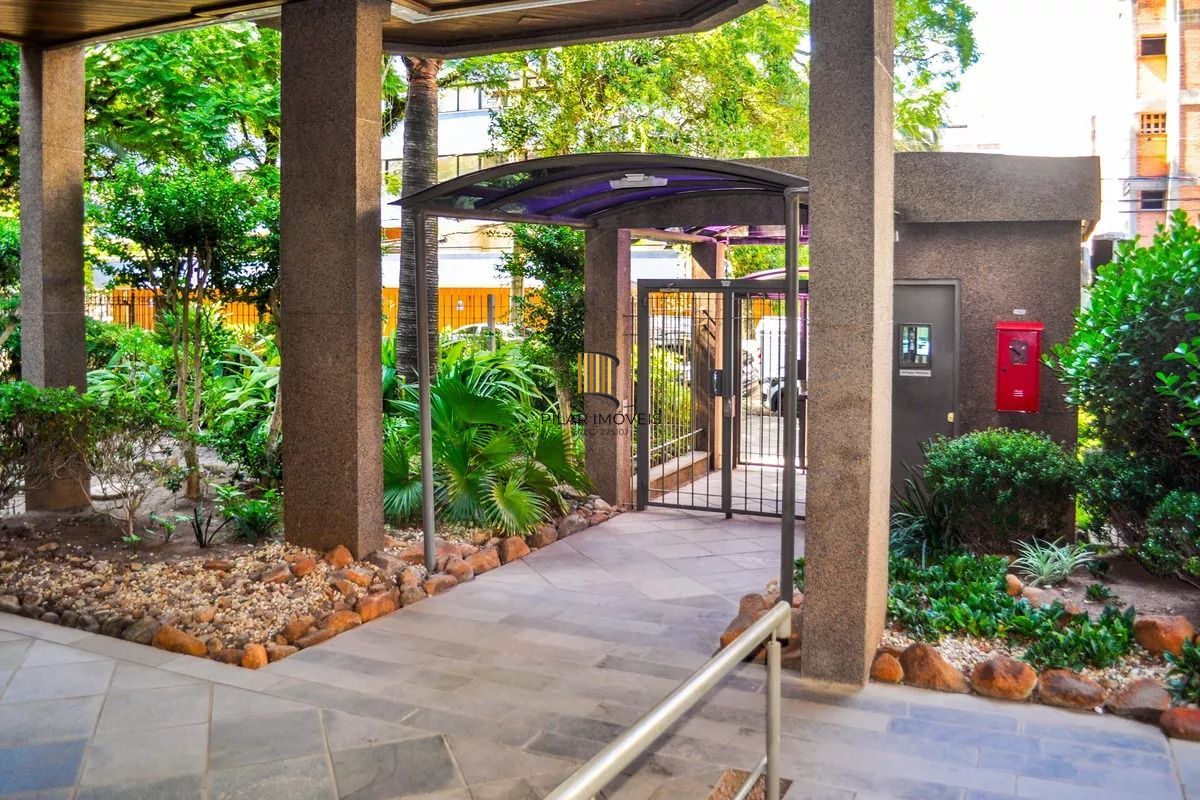 Apartamento com 3 Dormitórios, elevador vaga e 2 Sacadas no Menino Deus