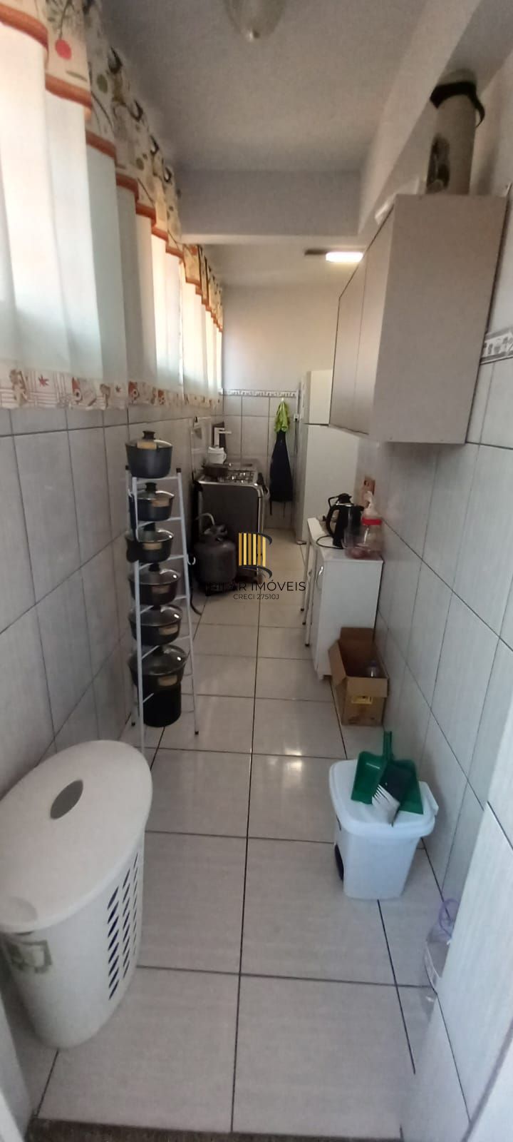 Apartamento com 2 quartos,1 vaga de garagem e elevador no bairro Navegantes