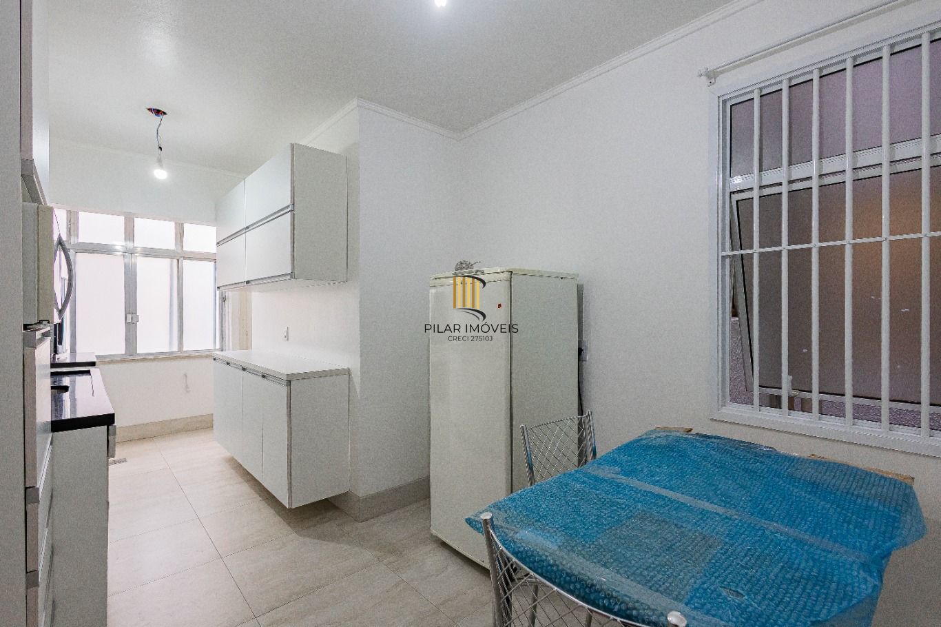 Apartamento à venda com 3 quartos 105m² no Bairro Petrópolis